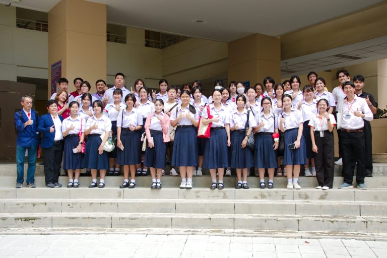 คณะวิทยาศาสตร์ต้อนรับนักเรียนโรงเรียนสตรีวิทยาเข้าศึกษาดูงานภายใต้โครงการ “ค้นหาตัวตน สู่เส้นทางอาชีพ SW63” 