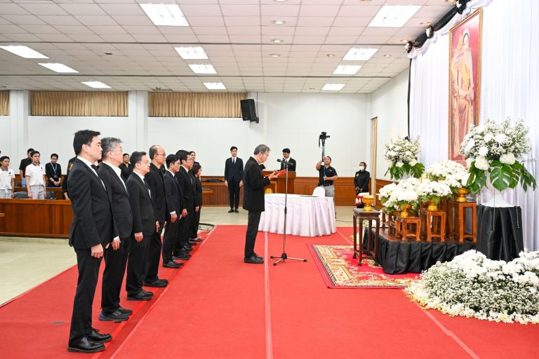 มจธ. จัดพิธีถวายความอาลัยและน้อมรำลึกในพระมหากรุณาธิคุณ สมเด็จพระนางเจ้าสิริกิติ์ พระบรมราชินีนาถ พระบรมราชชนนีพันปีหลวง