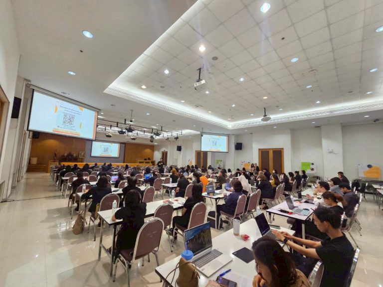 สทบ. จัดบรรยายชี้แจงเกณฑ์และแบบฟอร์มการเลื่อนระดับ สื่อสารคุณสมบัติและแบบฟอร์มการเลื่อนระดับพนักงานกลุ่มวิชาการและกลุ่มวิชาชีพอื่น ๆ