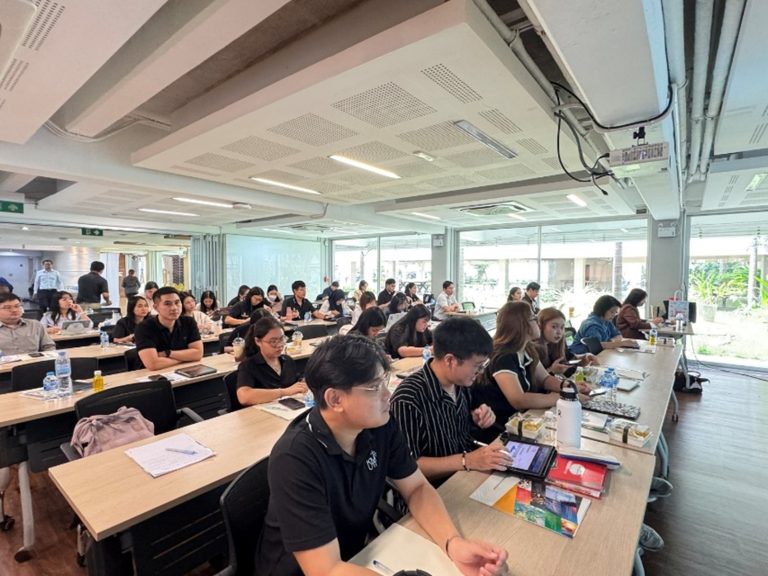 ศูนย์เครื่องมือวิทยาศาสตร์ฯ จัดโครงการอบรมบรรยายพิเศษ เรื่อง “Mass Spectrometry Techniques and the Role of Analysis in Herbal Plants and Natural Products”