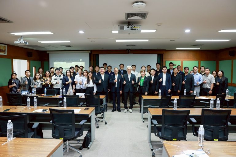 คณะครุศาสตร์อุตสาหกรรมและเทคโนโลยี มจธ. จัดโครงการนำเสนอผลการศึกษาและวิเคราะห์สถานการณ์กำลังคนของประเทศ ภายใต้โครงการพัฒนาสมรรถนะของผู้เรียนในทุกระดับให้ได้รับคุณวุฒิวิชาชีพ ปีงบประมาณ พ.ศ.2569  