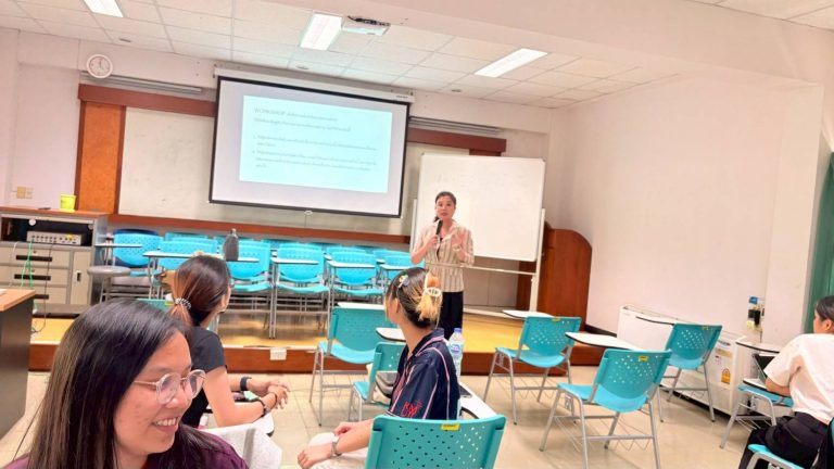 ภาควิชาจุลชีววิทยา คณะวิทยาศาสตร์ มจธ. จัดกิจกรรม Workshop “Professionals Personality & Attire” เสริมบุคลิกภาพ สร้างความมั่นใจ เตรียมความพร้อมสู่โลกอาชีพ 