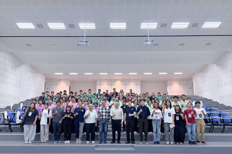 คณะวิทยาศาสตร์ มจธ. ร่วมกับ มจธ. ราชบุรี ขับเคลื่อนโครงการ “ครูวิทยาศาสตร์อาสา” ยกระดับเครือข่ายการเรียนรู้ ยื่นมือส่งต่อความรู้สู่เยาวชน และชุมชน