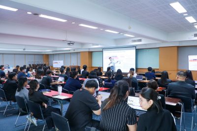 มจธ. จัดกิจกรรม Onboarding Program รุ่นที่ 10 เสริมสร้างความเข้าใจวิสัยทัศน์และทิศทางการขับเคลื่อนมหาวิทยาลัยสู่การปฏิบัติงานจริง