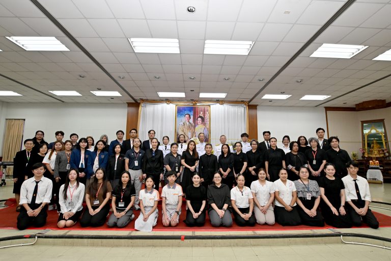 มจธ.ประกอบพิธีบำเพ็ญกุศลทักษิณานุปทาน น้อมรำลึกในพระมหากรุณาธิคุณพระบาทสมเด็จพระบรมชนกาธิเบศร มหาภูมิพลอดุลยเดชมหาราช บรมนาถบพิตร เนื่องในวันวันนวมินทรมหาราช และวันคล้ายวันสวรรคตครบ 1 ปีสมเด็จพระนางเจ้าสิริกิติ์ พระบรมราชินีนาถ พระบรมราชชนนีพันปีหลวง